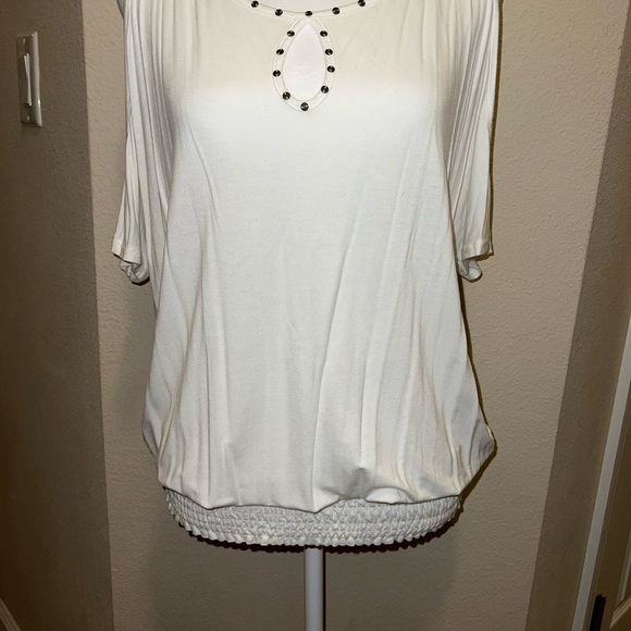 VENUS White 3/4 Sleeve Embellished Blouse - Picture 1 of 3